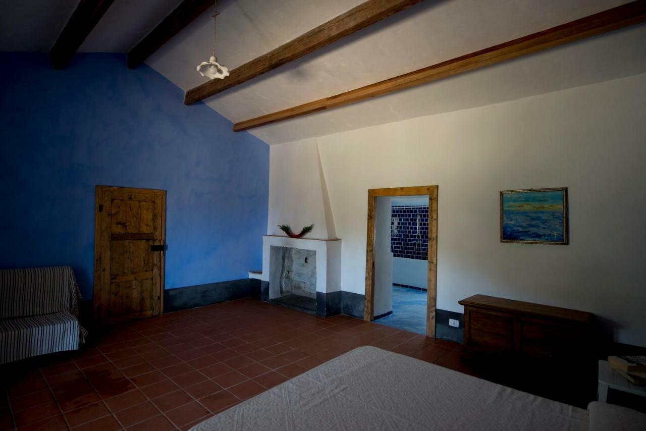 Agriturismo La Tana Di Lu Maccioni Санта-Тереза-Галлура Екстер'єр фото